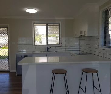 Family Living - Photo 3