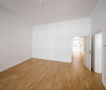 WOHNEN IM JAHR 2022 SANIERTEN ALTBAU NÄHE NASCHMARKT - Photo 4