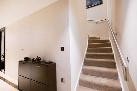 Bridgeman House, Radnor Terrace, London, W14 - Photo 3