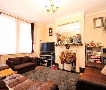 1 bedroom ground floor flat to rent - Photo 2