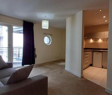 1 bedroom flat to rent - Photo 3