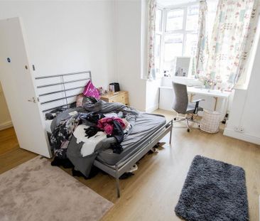6 bedroom house to rent - Photo 3