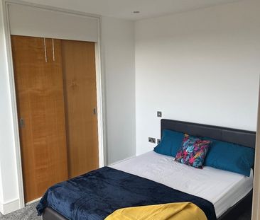 2 Bed Penthouse, North West, NG1 - Photo 6