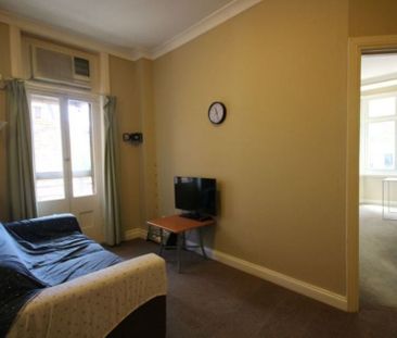 Semi-Furnished City Apartment in Great Location! - Photo 1