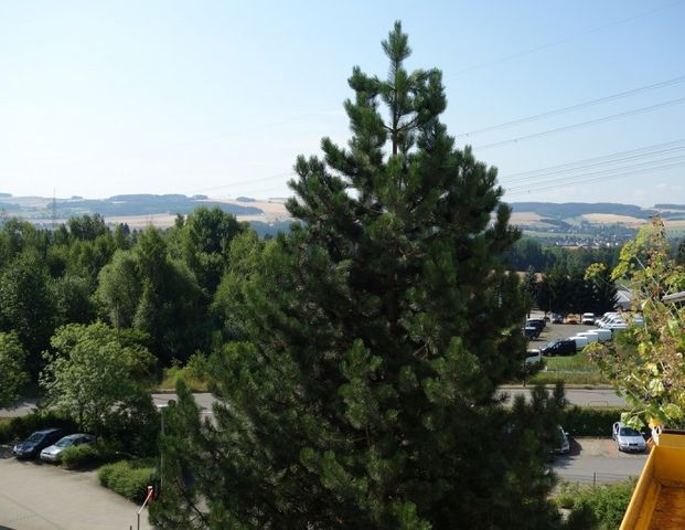 Wohnen mit Weitblick und Einbauküche - Foto 1