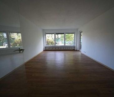 Helle 3-Zimmer-Wohnung mit Loggia und Garagenstellplatz in Ratingen... - Foto 1