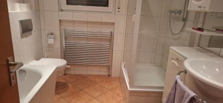 Zu vermieten ist eine schöne 4,5 Zimmer Wohnung - Photo 2