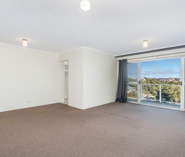 Light filled apartment at back of complex - Photo 6