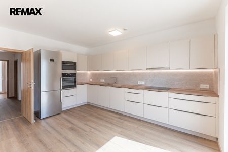 Pronájem domu 107 m², Praha 9 - Hostavice - Photo 3