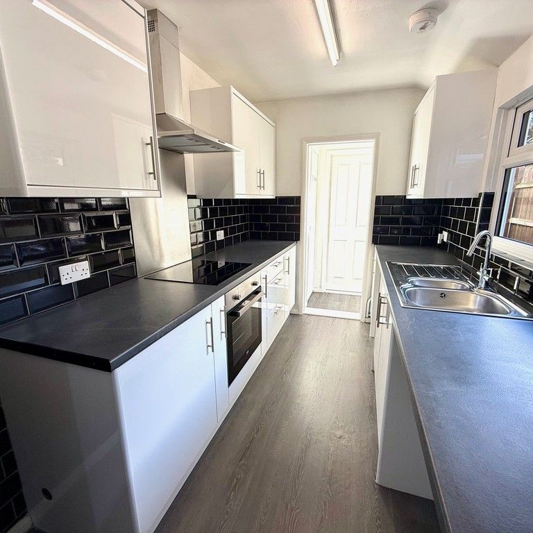 Kingston Road, Ipswich, IP1 - Photo 1