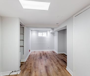 For Lease - 205 Glengrove Avenue, Toronto, Ontario - Photo 6