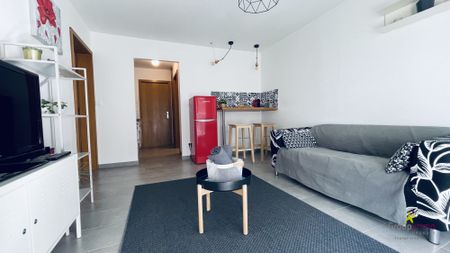 Appartement T2, balcon parking et cave. - Photo 3
