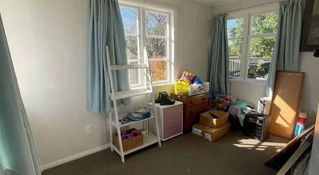 Lovely family home - Photo 5