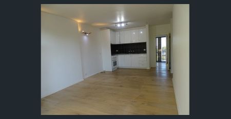 2-Bedroom Apartment in Prime Glenroy Location - Photo 2