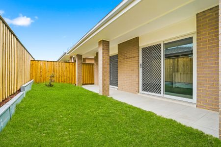 Modern Elegance in the Sought-After Hills of Carmel - Photo 4