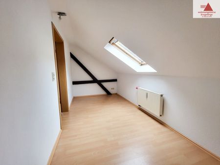 Dachgeschosswohnung mit großem Balkon im Zentrum von Annaberg! - Photo 2