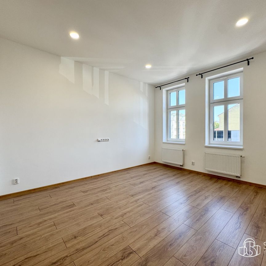 Pronájem bytu 4+kk 78 m² - Photo 1