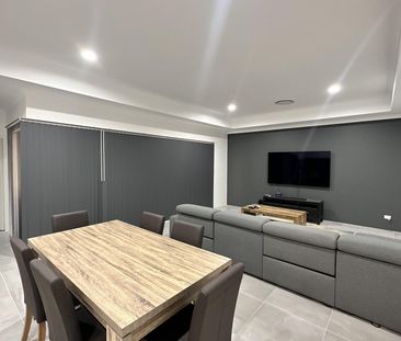 Stylish & Modern 4x2 – Fully Furnished Comfort Across from the Park - Photo 2