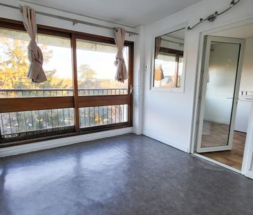 Grand studio en étage Le Chesnay Rocquencourt (78150) - Photo 3