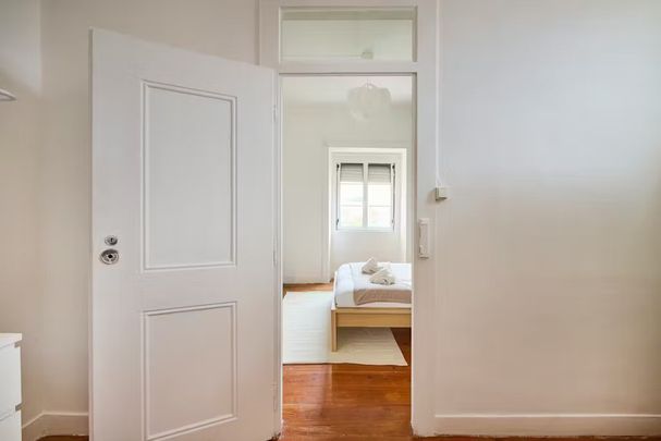 Rua de São Bento, Lisbon, Lisbon 1200 - Photo 1