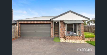 Centrally Located Spacious Unit - Photo 5