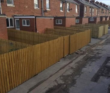 2 bed Terraced - To Let - Photo 1