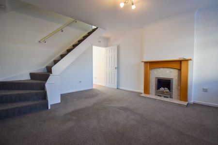 2 bedroom terraced house to rent - Photo 3