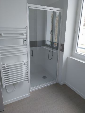 Location Appartement 3 pièces 66m² CHABANAIS 16150 - Photo 5