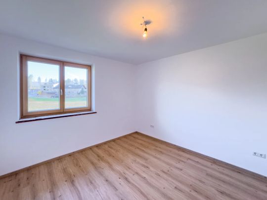 ERSTBEZUG NACH SANIERUNG! SONNIGE 4,5 - ZIMMER-BALKONWOHNUNG - Photo 1