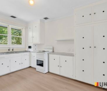 12 Warramoo Crescent, Narrabundah ACT, Belconnen - Photo 5