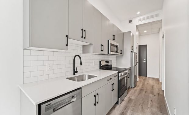 171 Donald – The Hawerchuk, Winnipeg, MB - Photo 1