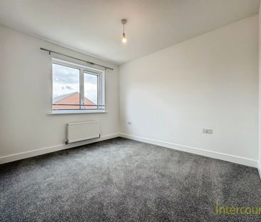 Hammett Crescent, CM23, Bishops Stortford - Photo 3