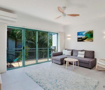 RENOVATED FURNISHED BEACHFRONT APARTMENT WITH POOL - Photo 2