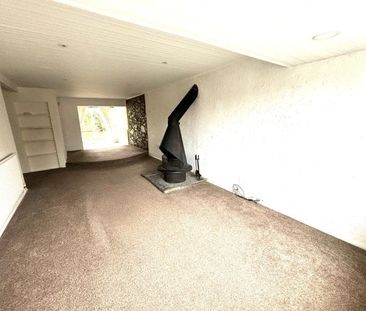 Warwick Close, Neston - Photo 3