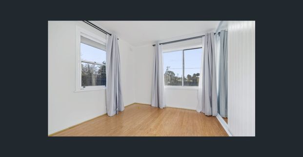 Family Home in Prime Reservoir Location – Spacious, Light-Filled & Convenient - Photo 1