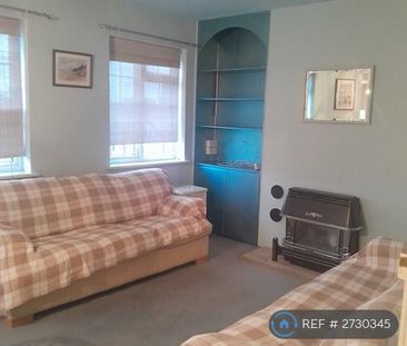 3 bedroom flat to rent - Photo 1