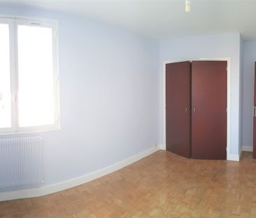 Location Appartement 3 pièces 63m² BOURGES 18000 - Photo 3