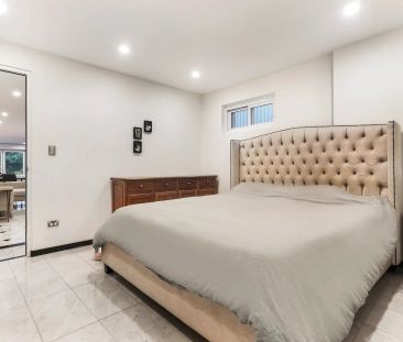 Large luxury family entertainer set on 865sqm - Photo 2