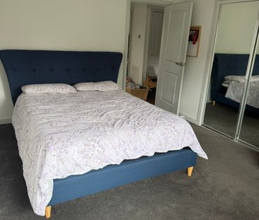 Mooroolbark - Photo 1