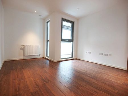 TW8, Westgate House - Photo 2