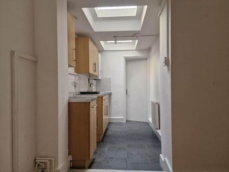 Room in a Shared Flat, East Dulwich Grove, SE22 - Photo 2