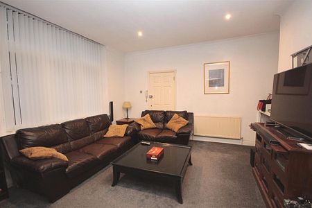 1 bedroom Flat to let - Photo 4