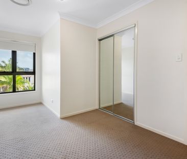 Modern Living at Harbour Terraces - 3 Bedroom/2 Bathroom + 2 Tandem... - Photo 3