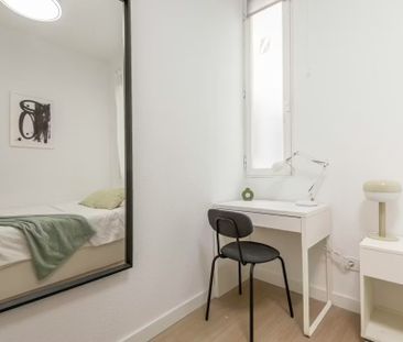 Calle de la Redondilla, Madrid, Community of Madrid 28005 - Photo 4