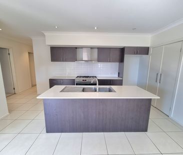 25 Passendale Road, Edmondson Park NSW 2174 - House For Rent | Domain - Photo 1