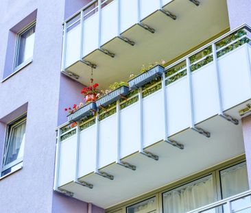 Zwei Zimmer mit Blick in die Ferne! - Photo 1