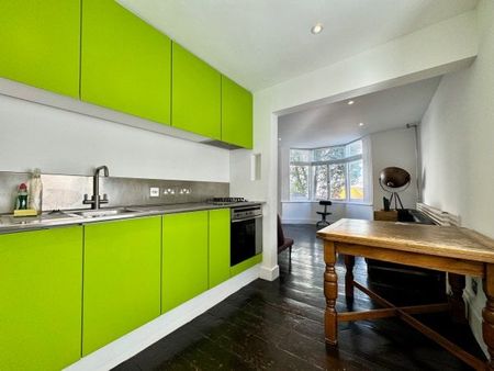 Camelford Street, BN2 1TQ 3 bedroom maisonette to rent - Photo 2