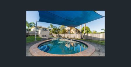 Your Peaceful Townhouse Retreat Between Harbour Town & the Gold Coast Hospital - Photo 2