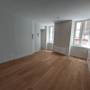 Location Appartement 1 pièce 26m² - Photo 2