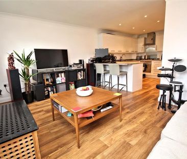 Maybury Road, Woking, Surrey, GU21 - Photo 2